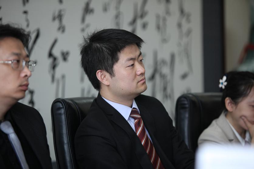 岳成律师事务所2015年度校园招聘复试举行